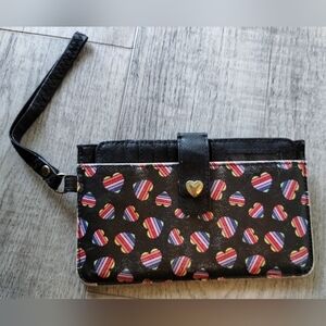 No Boundaries Women's Credit Card Wristlet Wallet w/ Hearts, Strap, Snap Closure